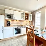 720, Seepark Appartement