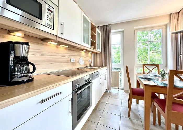 Apartment 720, Seepark *