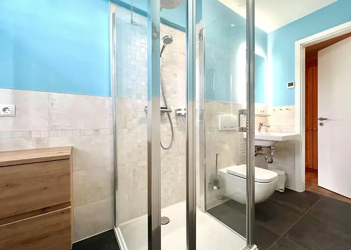 Apartment 720, Seepark *